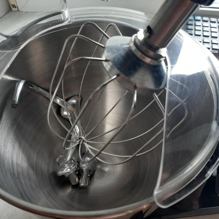 Миксер планетарный