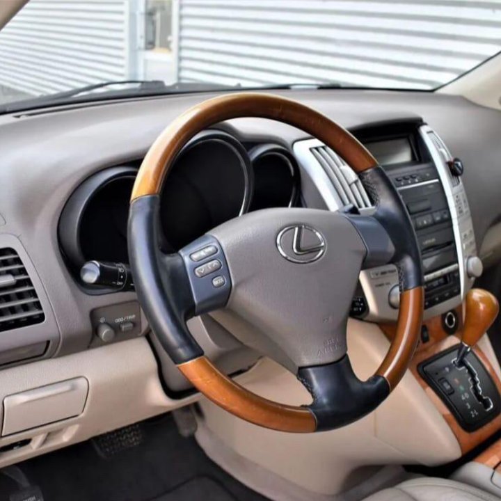 Lexus RX, 2005