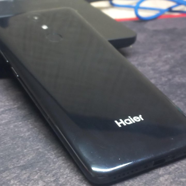 Телефон haier