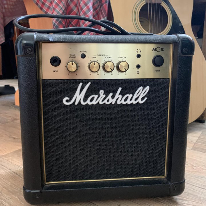 Комбоусилитель Marshall mg10