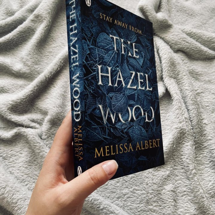 Книга Melissa Albert «The Hazel Wood”