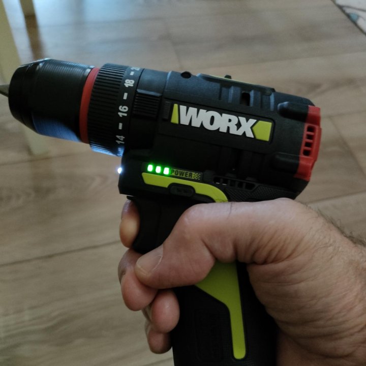 Дрель шуруповёрт ударная Worx wu131x