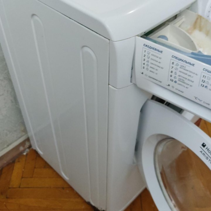 Большая Hotpoint Ariston 7 кг с сушкой