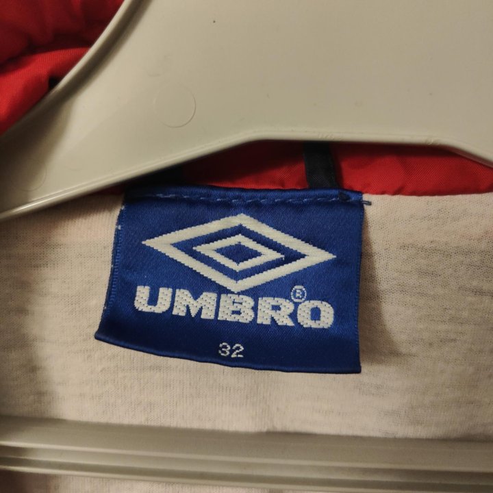 Ветровка umbro 32р 152-158 рост