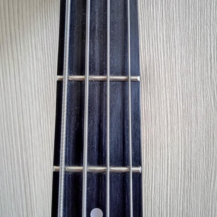 Бас гитара Rockdale Precision Bass