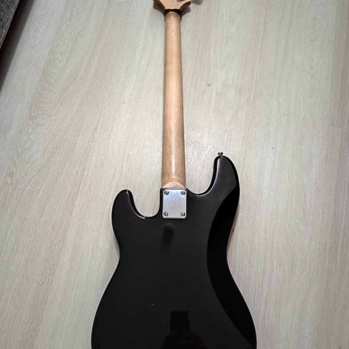 Бас гитара Rockdale Precision Bass