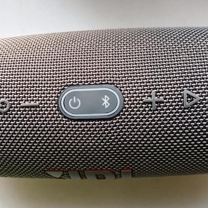 Колонка JBL Charge 5