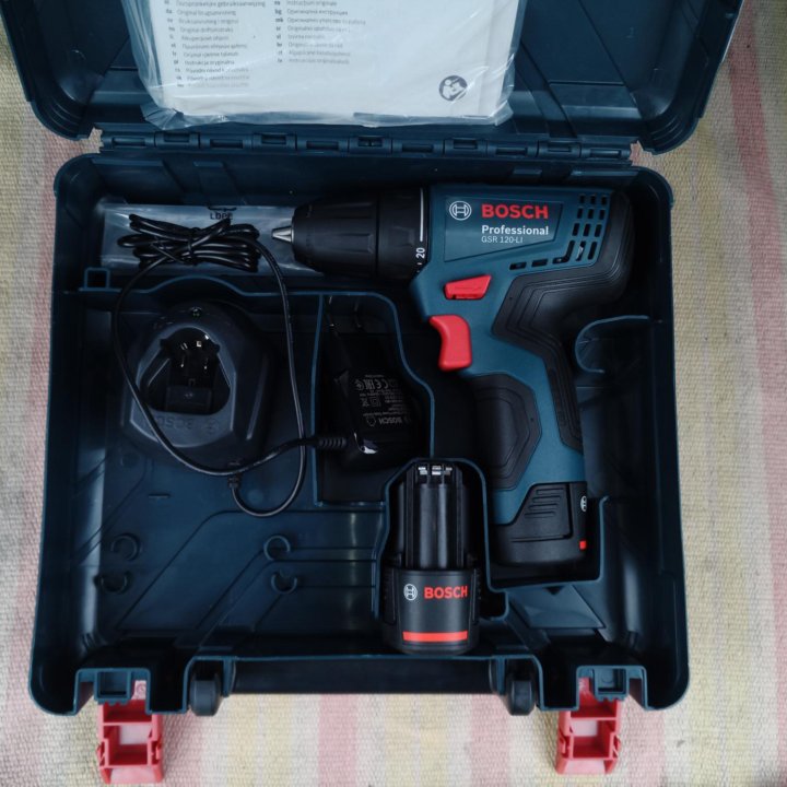 Шуруповерт Bosch GSR 120