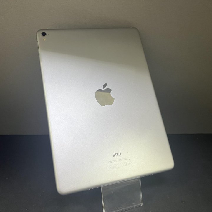 Планшет Apple iPad Pro 9.7 32GB Wi-Fi