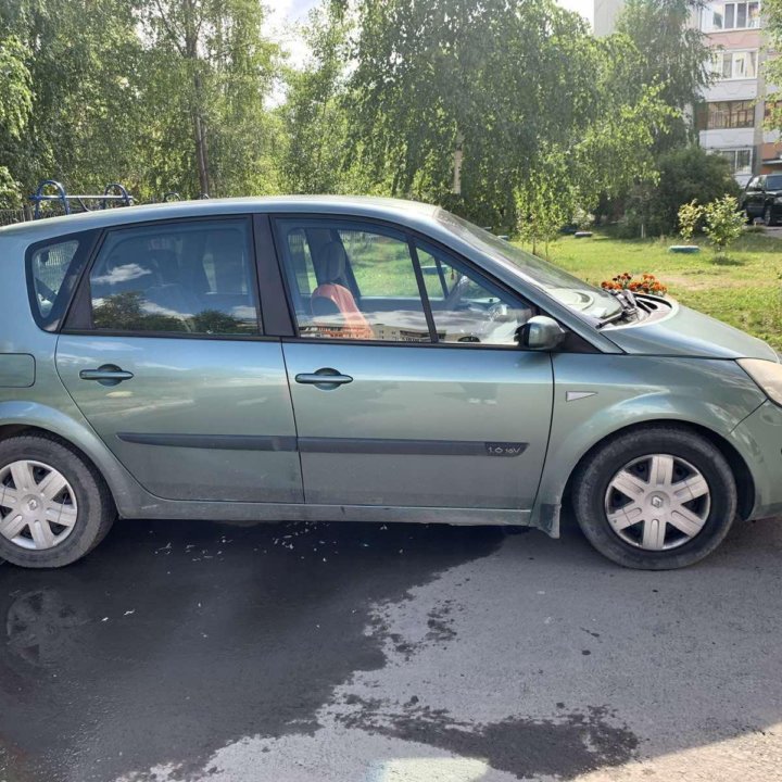 Renault Scenic, 2004