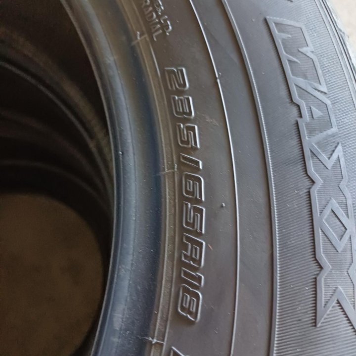 Dunlop 235/65/18, 4шт