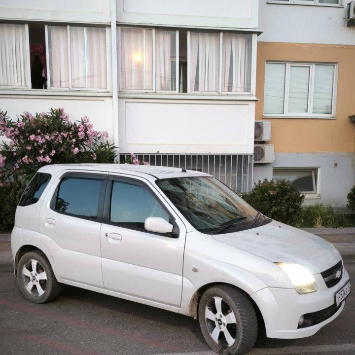 Suzuki Ignis, 2004