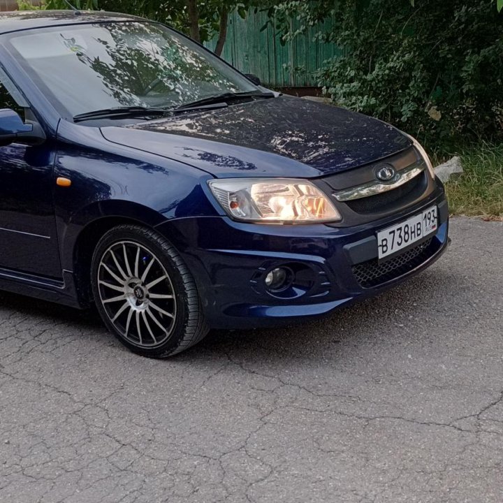 ВАЗ (Lada) Granta, 2013