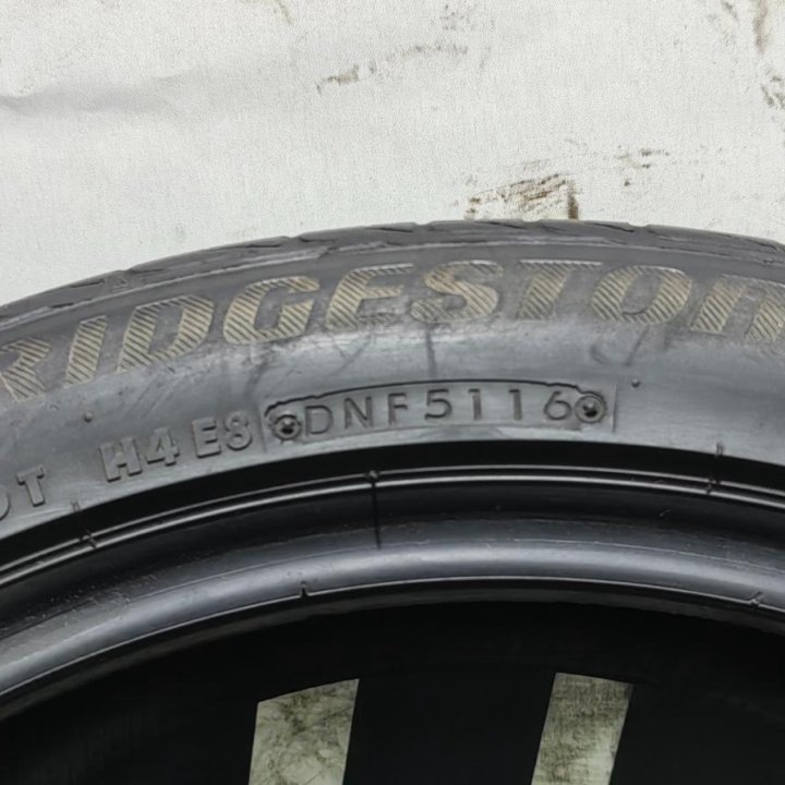 225/45R19 92W Bridgestone Turanza T001 пара