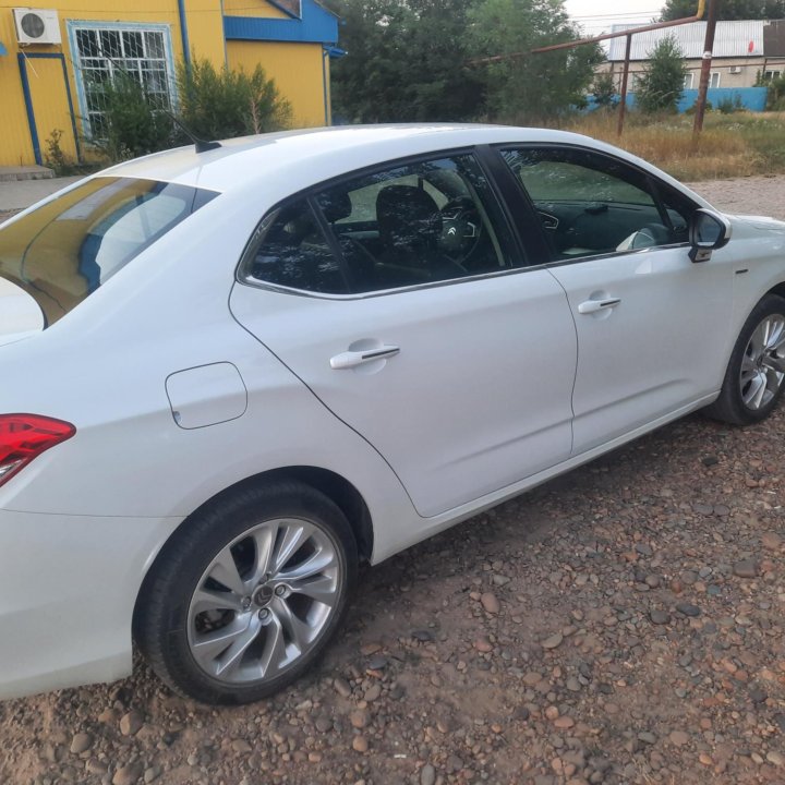 Citroen C4, 2015