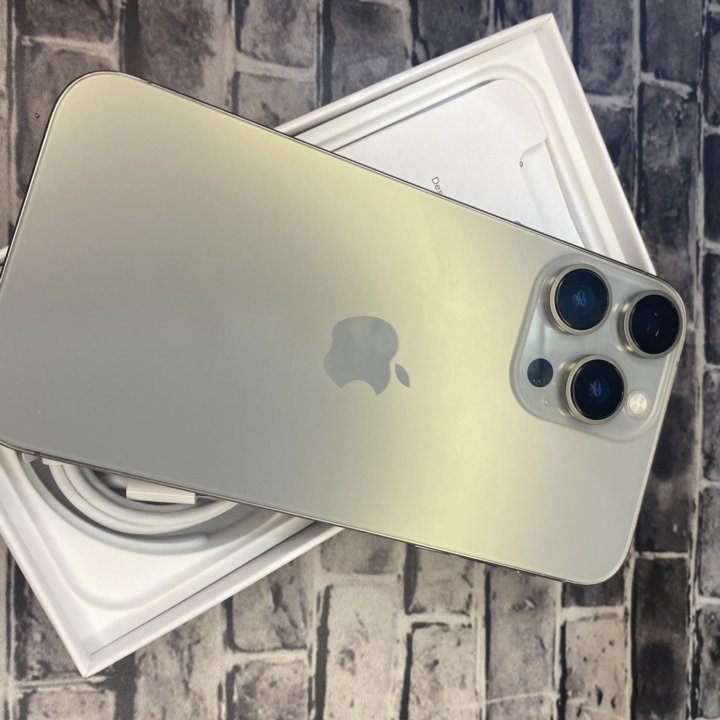 iPhone XR в корпусе 15 про 128gb