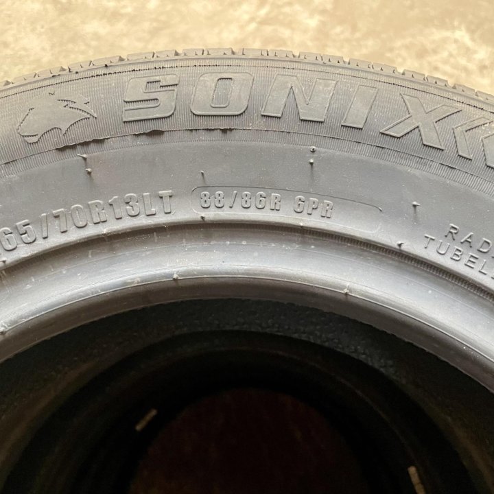 165/70 R13/(LT) 88/86R Sonix PrimeVan