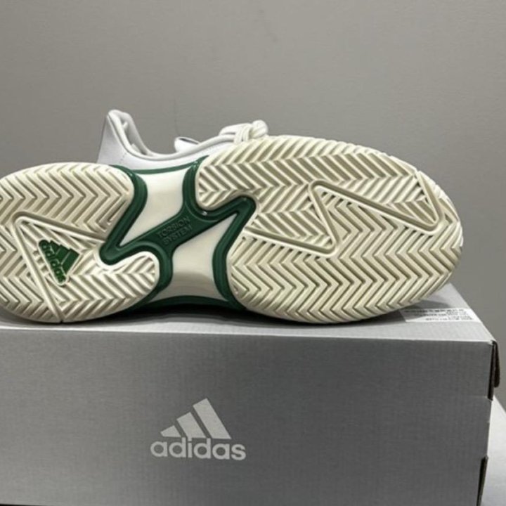 Кроссовки мужские теннисные adidas 44