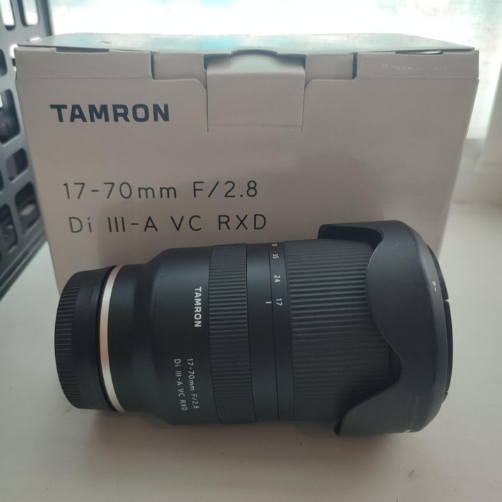 Tamron ,17-70mm f/2.8 sony E