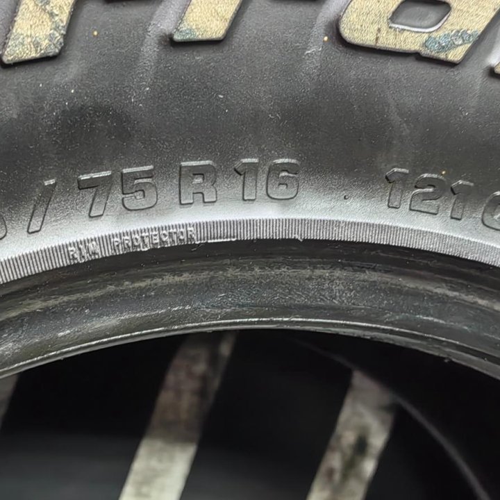 315/75R16 121Q BFGoodrich Mud-Terrain T/A KM одна