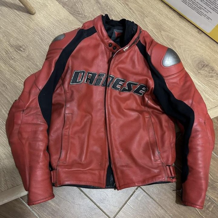 Мотокуртка мужская dainese