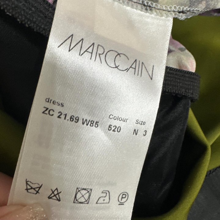 Продаю платье фирмы MARCCAIN