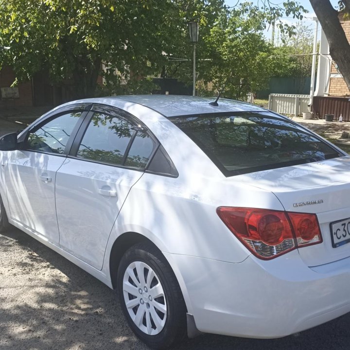 Chevrolet Cruze, 2010