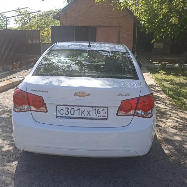 Chevrolet Cruze, 2010