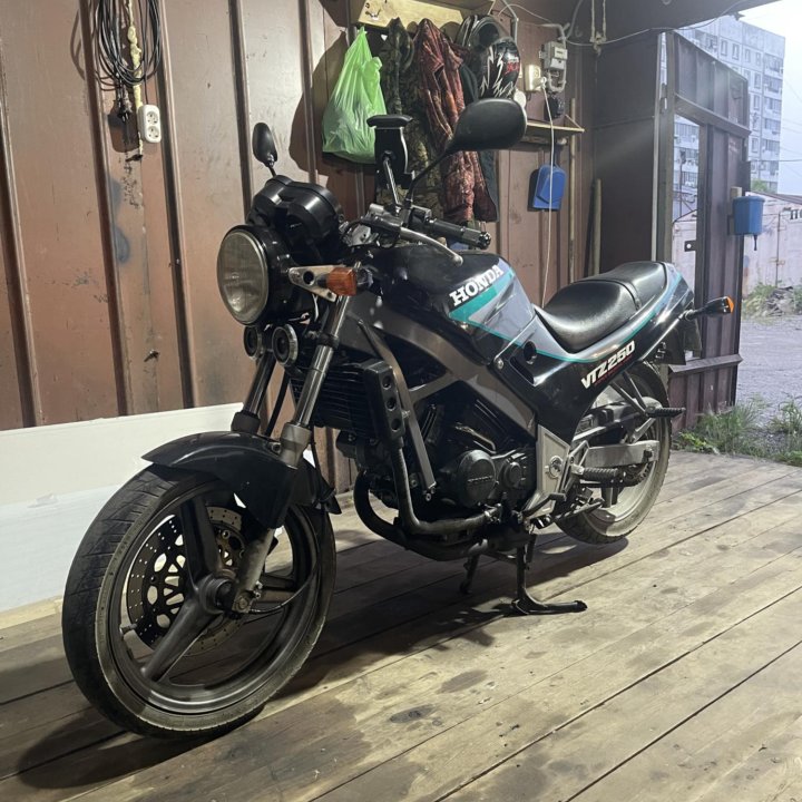 Honda vtz 250