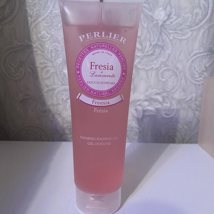 Perlier Гель для душа Fresia, 250 мл