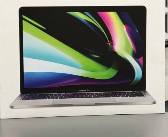 MacBook Pro 13 M1 8/256Gb Space gray Новый,Магазин