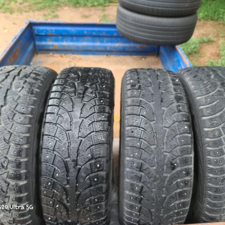 Зимние шины Hankook r 17