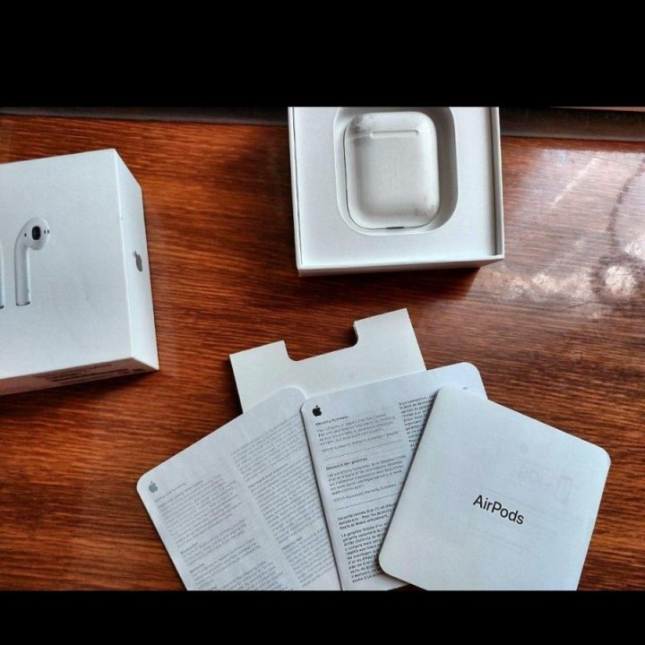 AirPods 2, наушники беспроводные.