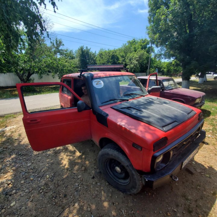 ВАЗ (Lada) Niva (4x4/Legend), 1993