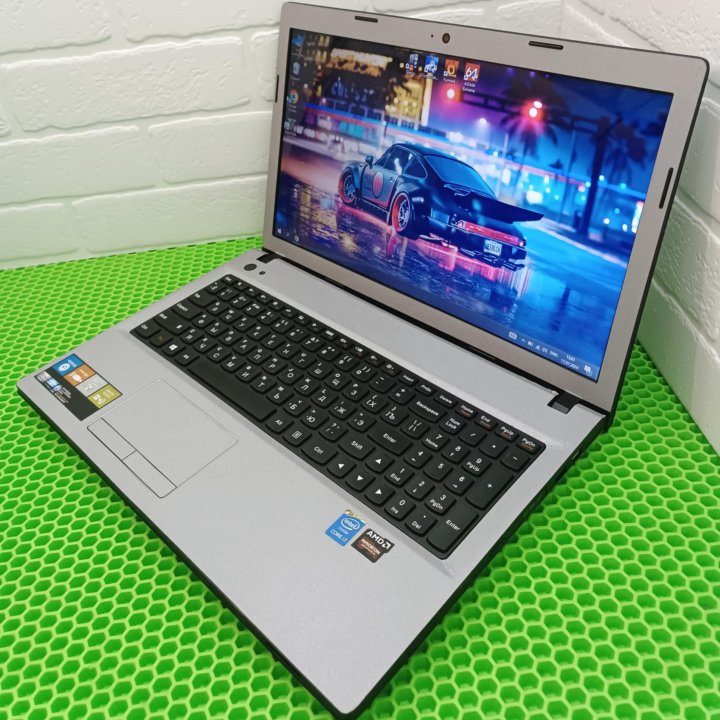 Lenovo i7 / 12GB RAM / AMD-2GB / SSD 256GB