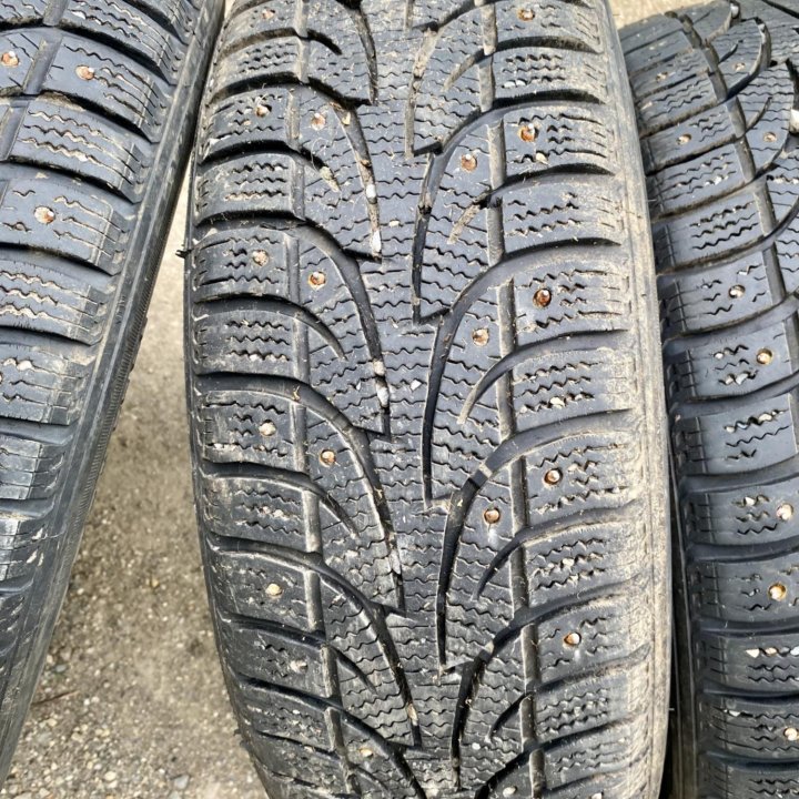 Зимняя шипованная резина 185/65 R15