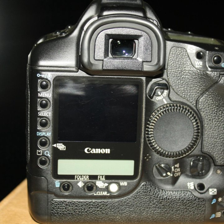 Canon 126111 body