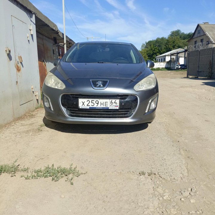 Peugeot 308, 2011