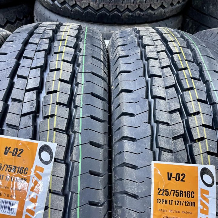 225/75/16C 121/120R Ovation V-02