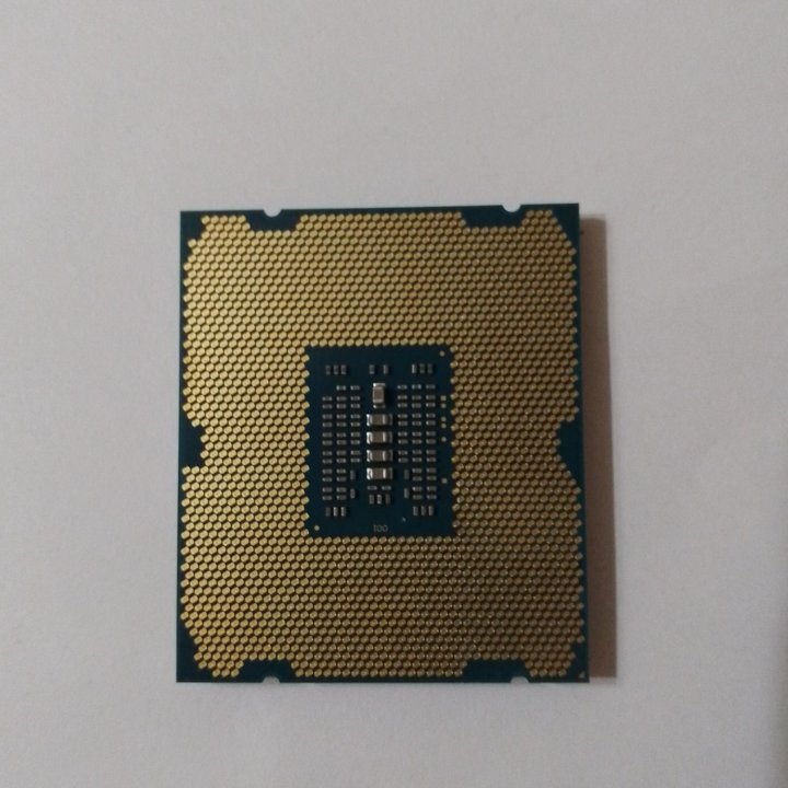 Intel Xeon E5 2630 V2