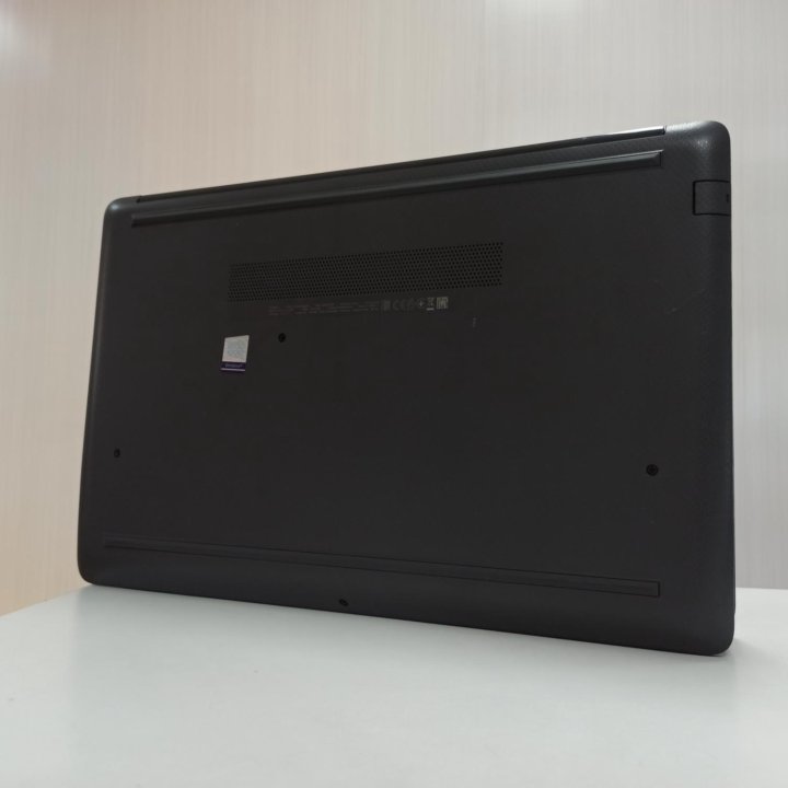 Ноутбук HP 255 G7 15.6