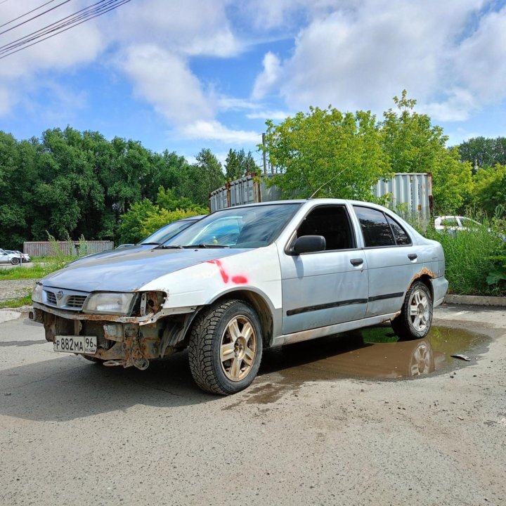 Nissan Almera, 1997