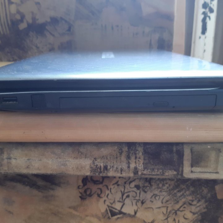 Ноутбук Toshiba SATELLITE L755D-148