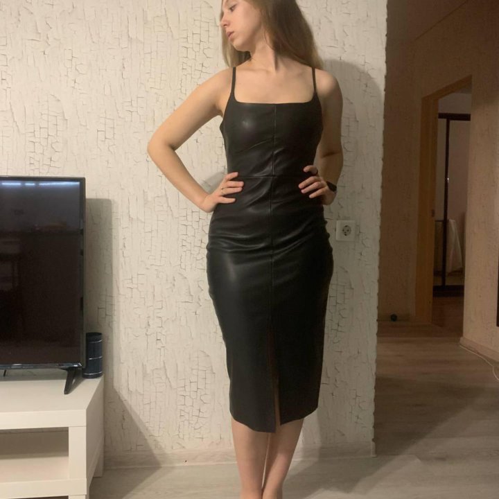 Кожаное платье