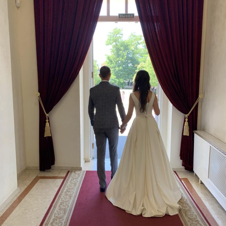 Свадебное платье