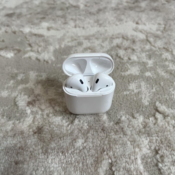 AirPods 2 lightning