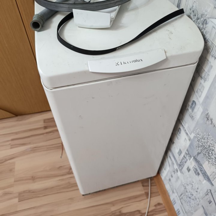 Стиральная машина Electrolux EWT 9125 W