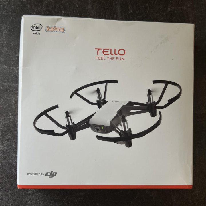 Квадрокоптер DJI Ryze Tello дрон