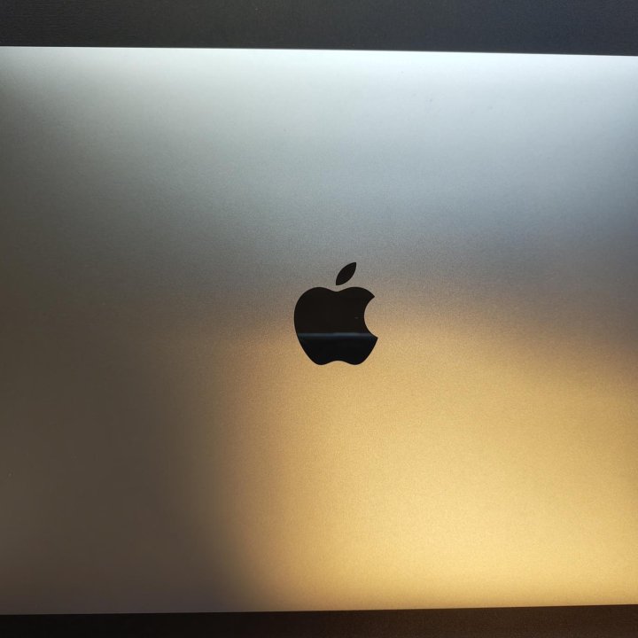 Macbook A1708