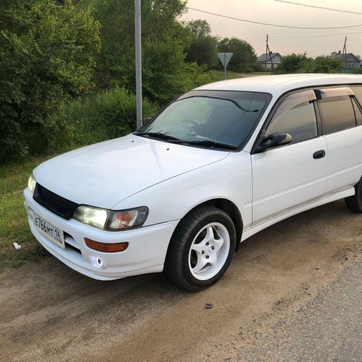 Toyota Corolla, 2000